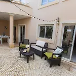 Πανσιόν Urban - Moradia Mendes 3*