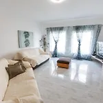 Urban - Moradia Mendes Πανσιόν