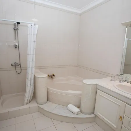 Urban - Moradia Mendes Portimão