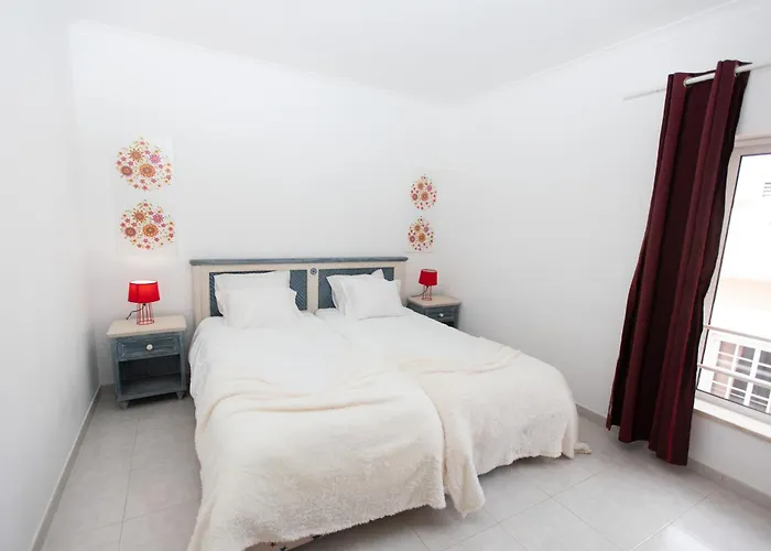 Urban - Moradia Mendes Pensjonat 3*