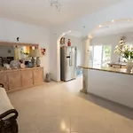 Urban - Moradia Mendes 3*