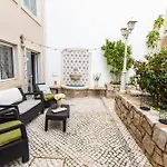 Gasthuis Urban - Moradia Mendes 3*