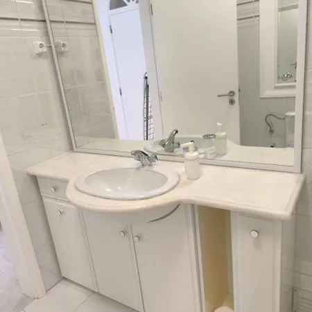 Guest house Rooming House *