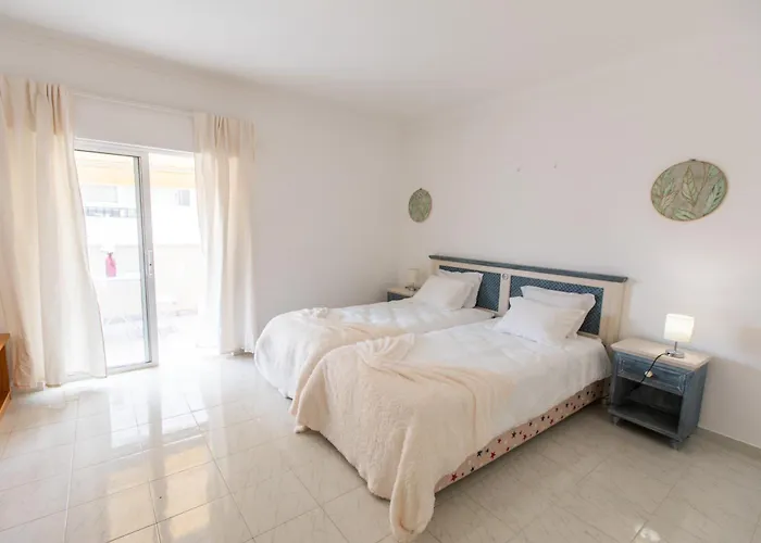 Urban - Moradia Mendes בית הארחה 3*