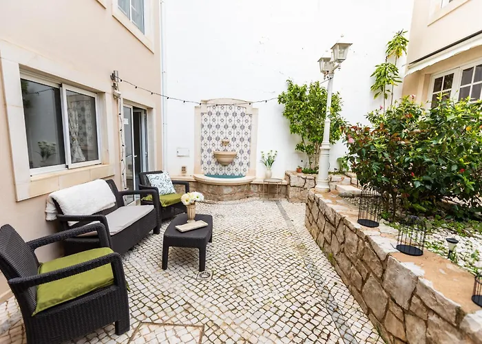 בית הארחה Urban - Moradia Mendes 3*