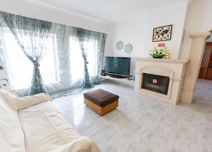 Urban - Moradia Mendes 3*