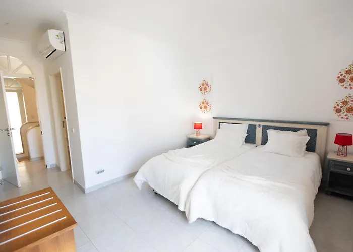 Urban - Moradia Mendes 3* Portimão